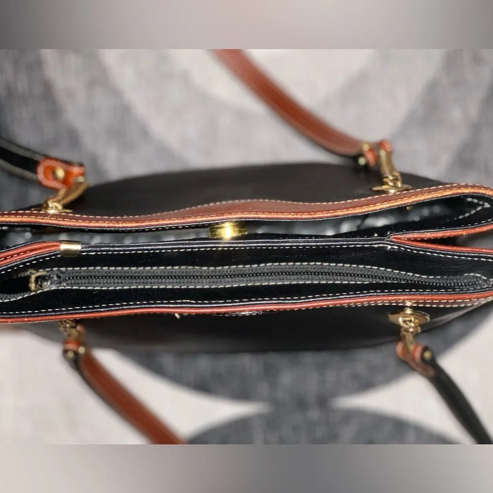 ❌sold❌ Vintage Bally Pebbled Leather Bag! Classic beauty. 🤎🖤 - Picture 10 of 15